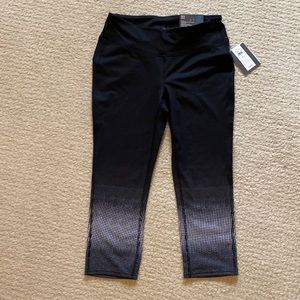 Gap mid-rise capris - NWT!